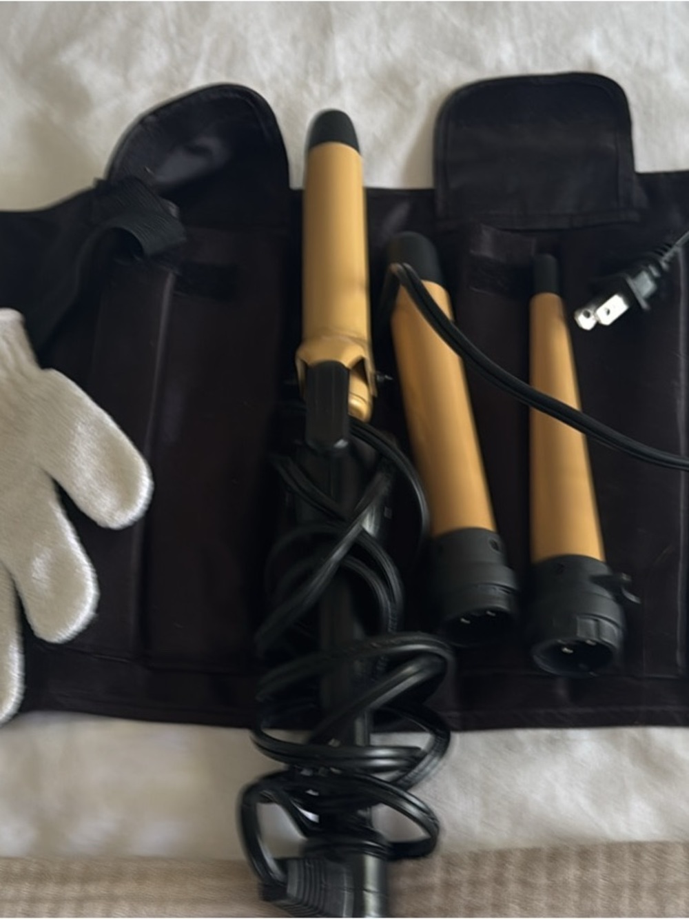 Gold Curling Wand Set with Heat-Resistant Glove